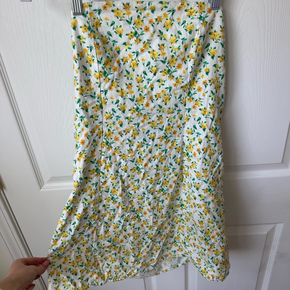 Old Navy A-Line Skirt with Yellow and Green Floral Pattern